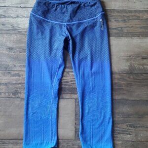 Quick Dry Geometric Capri Leggings